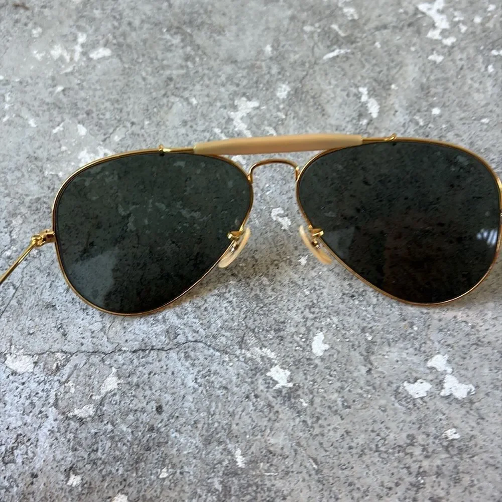 Vintage aviator gold Ray-Ban’s